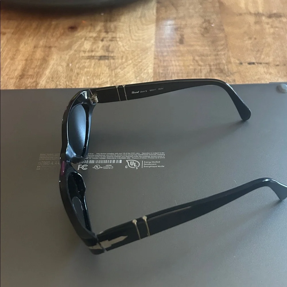 Persol classic oval